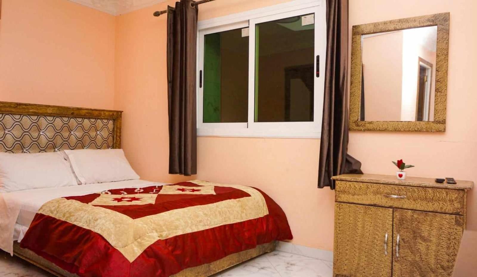 Hotel Ain Leuh Bagian luar foto
