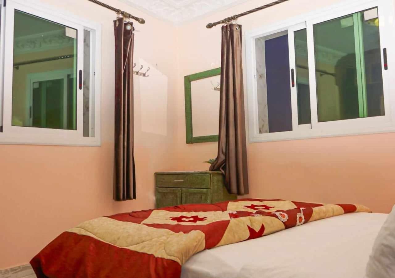 Hotel Ain Leuh Bagian luar foto